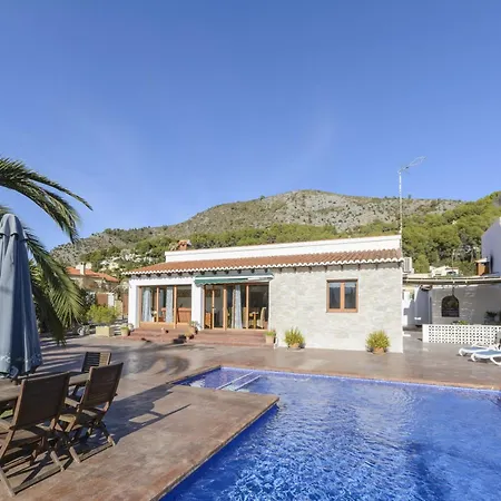 Vila Casa Lea *
